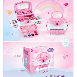 Large Suitcase for a Little Stylist + Accessories