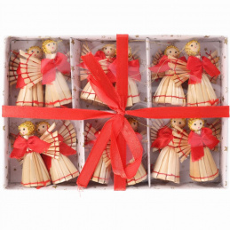 Set of straw ornaments