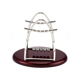 Q84 NEWTON'S CRADLE DESKTOP TOY