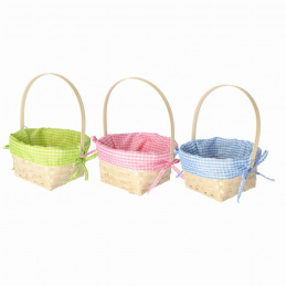 Bamboo basket with a checkered fabric lining